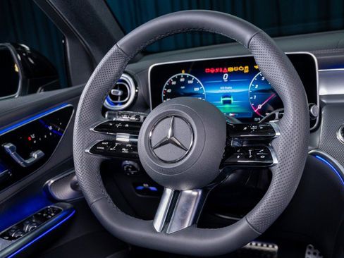 New 2026 Mercedes-Benz GLC 300 image 16