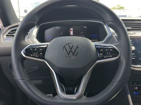 Certified 2023 Volkswagen Tiguan SE R-Line image 29