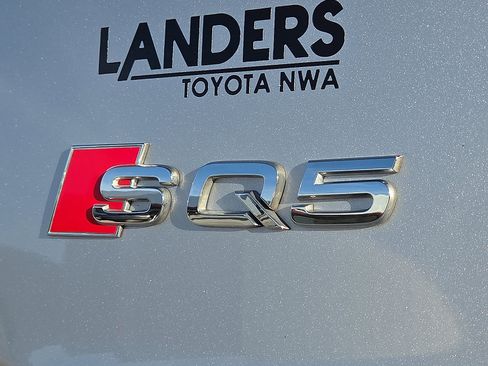Used 2023 Audi SQ5 Prestige w/ Prestige Package image 8