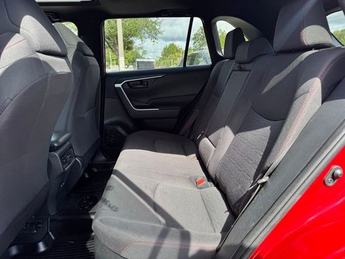 Used 2021 Toyota RAV4 SE w/ Weather & Moonroof Package AWD/4WD image 9