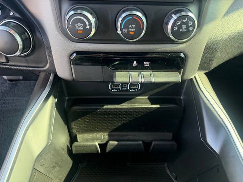 Used 2021 RAM 1500 Big Horn AWD/4WD image 35