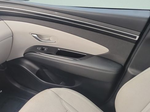 Certified 2022 Hyundai Tucson Limited FWD image 13