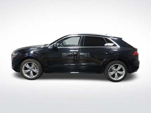Used 2021 Audi Q8 Premium Plus w/ Premium Plus Package AWD/4WD image 2