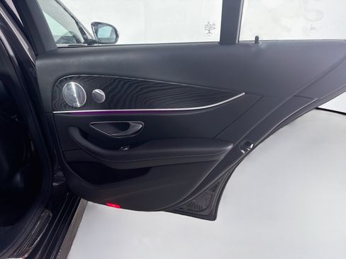 Used 2021 Mercedes-Benz E 450 4MATIC Sedan image 28
