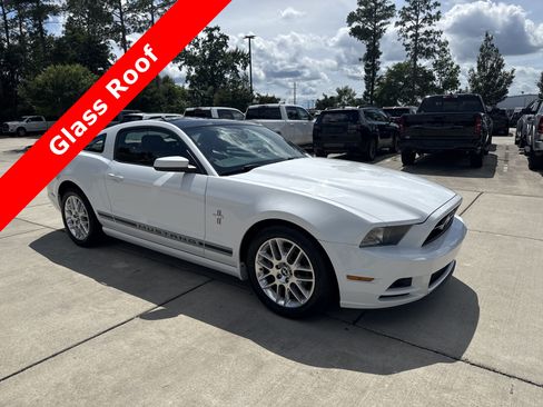 Used 2014 Ford Mustang Premium w/ Equipment Group 202A RWD image 2
