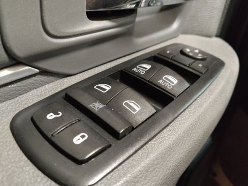 Used 2016 RAM 1500 Big Horn RWD image 27