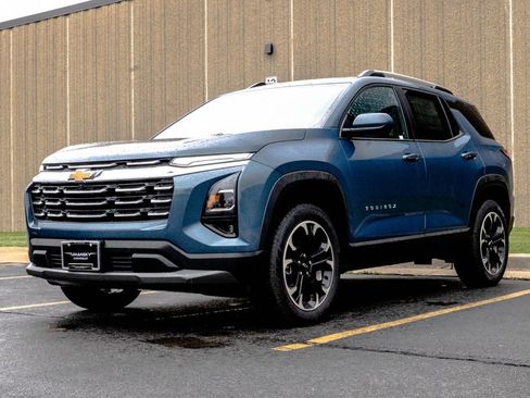 New 2026 Chevrolet Equinox LT AWD/4WD image 4
