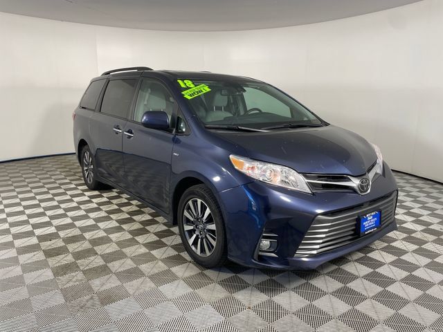 Used 2018 Toyota Sienna XLE Premium AWD/4WD image 18