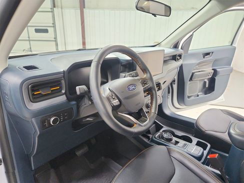 Used 2025 Ford Maverick Tremor image 18