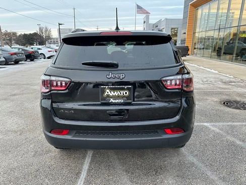 New 2026 Jeep Compass Latitude image 7