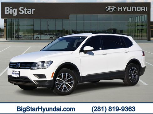 Used 2020 Volkswagen Tiguan SE image 1