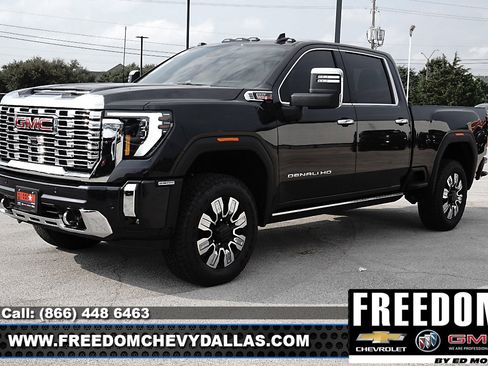 New 2025 GMC Sierra 2500 Denali w/ Denali Reserve Package image 3