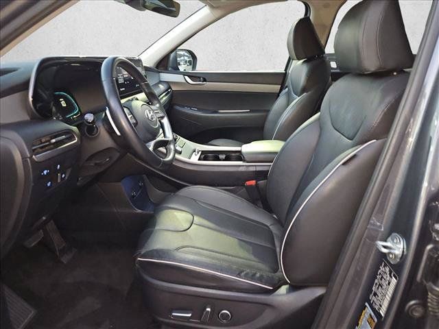 Used 2025 Hyundai Palisade SEL FWD image 13