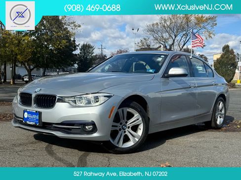 Used 2018 BMW 330i xDrive Sedan w/ Convenience Package image 1