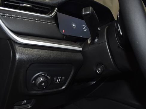 New 2025 Jeep Grand Cherokee L Limited w/ Luxury Tech Group II image 26