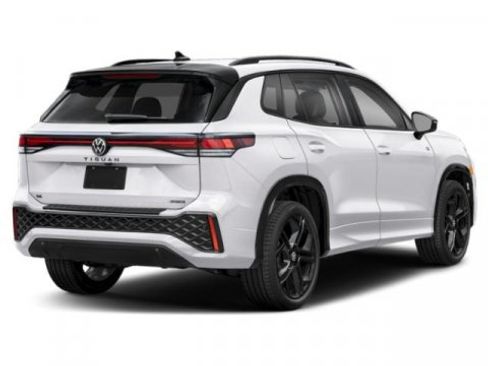 Certified 2026 Volkswagen Tiguan SE R-Line AWD/4WD image 2