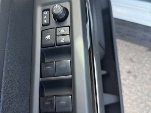 Used 2025 Toyota Sequoia Limited image 14