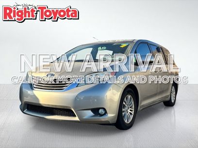 Used 2016 Toyota Sienna XLE