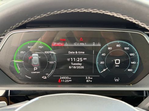 Certified 2024 Audi Q8 e-tron Premium Plus w/ Premium Plus Package AWD/4WD image 10