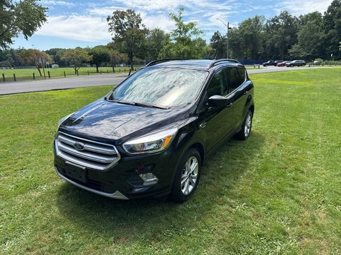 Used 2018 Ford Escape SE AWD/4WD image 4