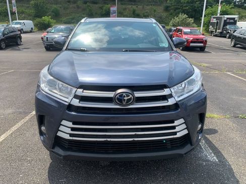 Used 2019 Toyota Highlander XLE AWD/4WD image 8