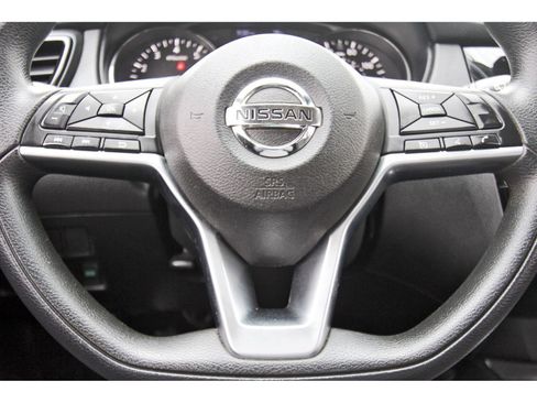 Used 2019 Nissan Rogue Sport SV image 17