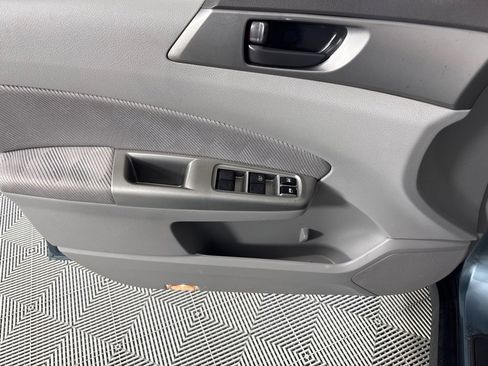 Used 2009 Subaru Forester 2.5X image 12