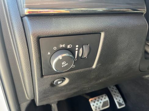 Used 2020 Jeep Grand Cherokee Limited X AWD/4WD image 25