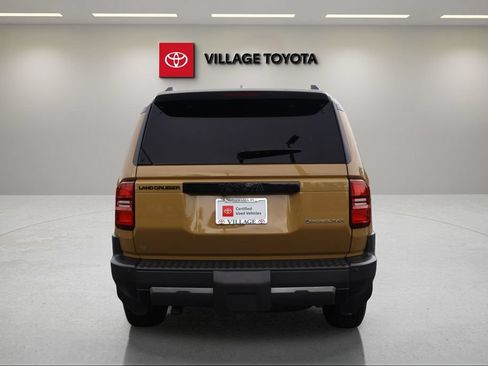 Used 2025 Toyota Land Cruiser w/ Premium Package AWD/4WD image 4