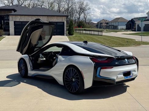 Used 2015 BMW i8 AWD/4WD image 5