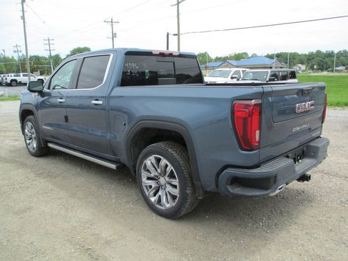 New 2026 GMC Sierra 1500 Denali w/ Denali Reserve Package AWD/4WD image 10