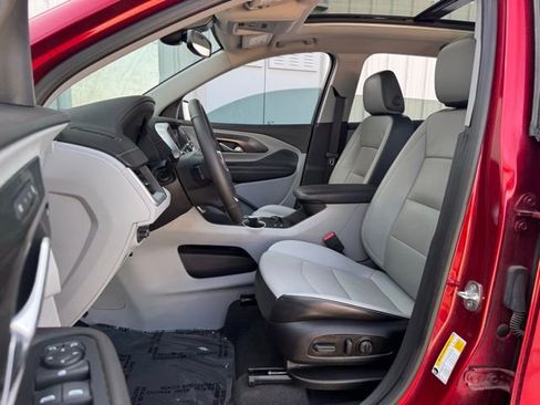 Used 2023 GMC Terrain SLT image 56