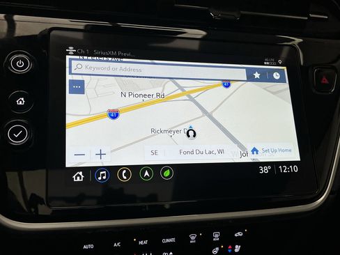 Used 2023 Chevrolet Bolt EUV Premier w/ Sun & Sound Package image 5