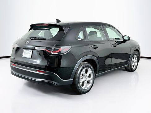 Used 2025 Honda HR-V LX image 9