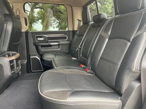 Used 2019 RAM 3500 Laramie RWD image 12