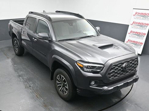 Used 2022 Toyota Tacoma TRD Sport image 22