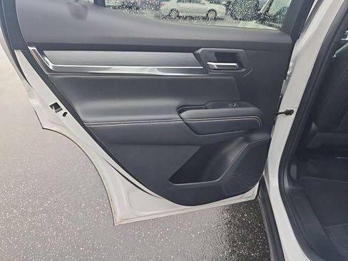 Used 2026 GMC Terrain Elevation w/ Elevation Premium Package image 25