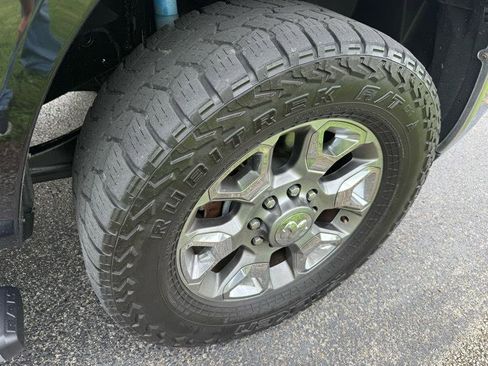 Used 2017 RAM 2500 Limited image 9