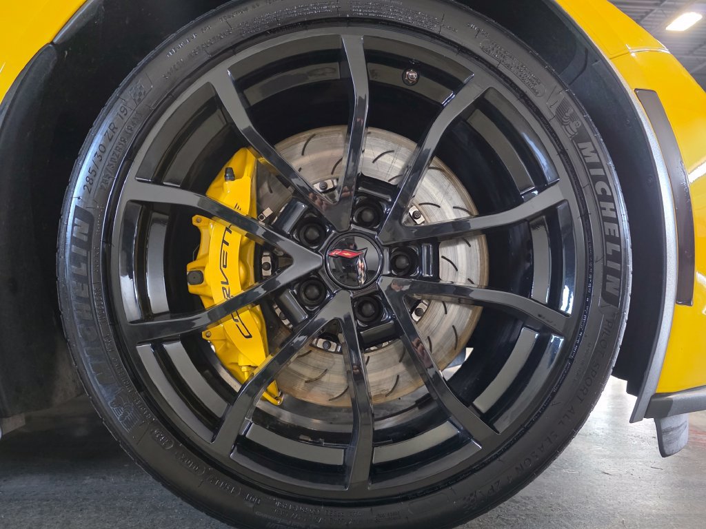 Used 2019 Chevrolet Corvette Grand Sport RWD image 22