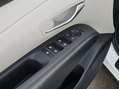 Certified 2026 Hyundai Tucson SEL image 11