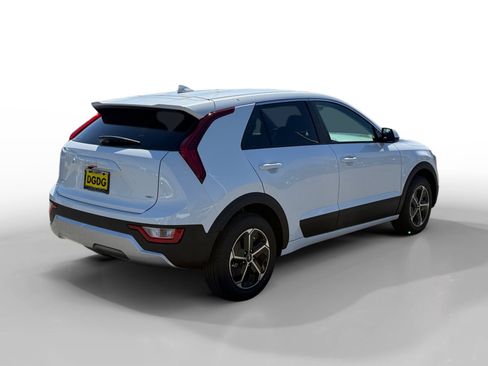 New 2026 Kia Niro LX FWD image 5