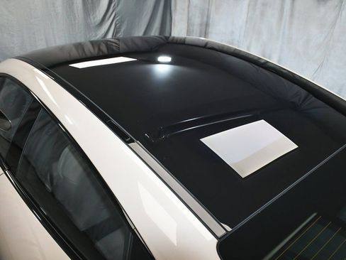 Used 2021 Porsche Taycan Turbo image 85