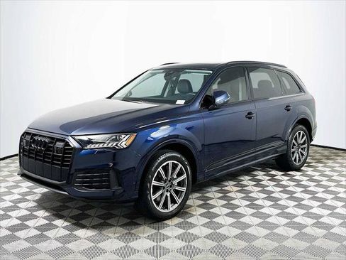 Certified 2023 Audi Q7 2.0T Premium Plus AWD/4WD image 3