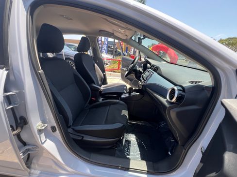 Used 2025 Nissan Versa SV w/ Trunk Package FWD image 32