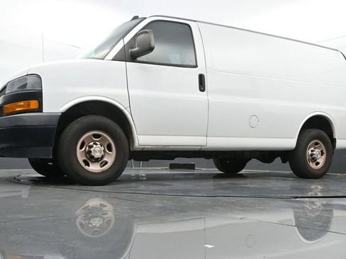 Used 2020 Chevrolet Express 2500 w/ Driver Convenience Package image 12