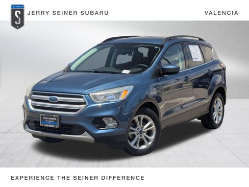 Used 2018 Ford Escape SE FWD image 1
