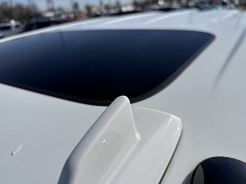 Used 2022 GMC Sierra 3500 Denali image 15