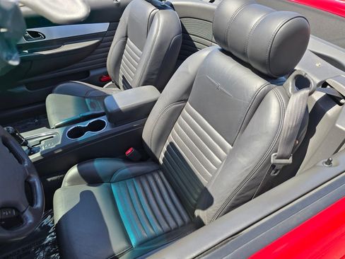 Used 2002 Ford Thunderbird RWD image 17