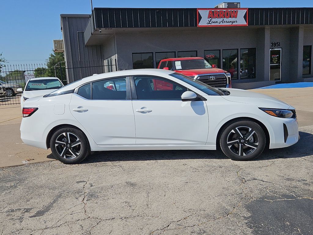 Used 2024 Nissan Sentra SV FWD image 12