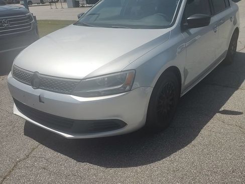 Used 2014 Volkswagen Jetta S FWD image 1